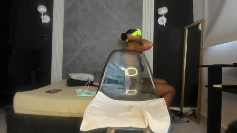 Snapshot of yummyduo chatting on 01-22-25, 12:06 Yummyduo online show from 01-22-25, 12:06