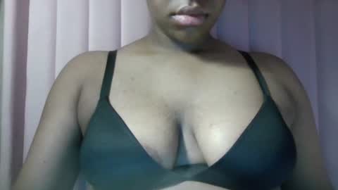 yummygirl659346 online show from 08-01-26, 12:48