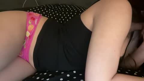 Snapshot of yummyybby chatting on 03-17-26, 02:38 yummyybby online show from 03-17-26, 02:38