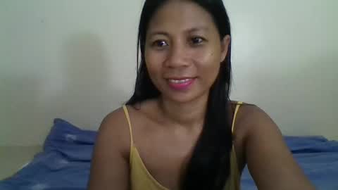 Snapshot of yuna_05 chatting on 01-06-26, 04:43 yuna_05 online show from 01-06-26, 04:43