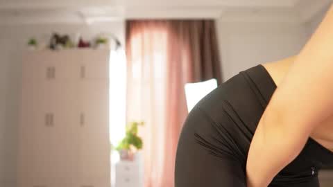 Snapshot of yuna_leen chatting on 10-10-25, 05:28 yuna_leen online show from 10-10-25, 05:28