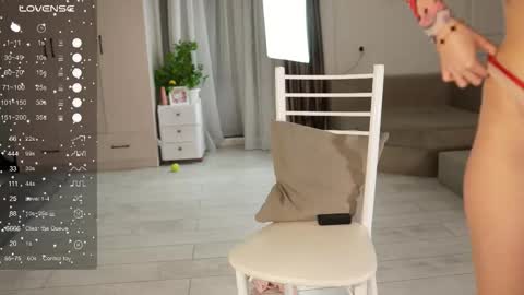 Snapshot of yuna_leen chatting on 10-14-25, 03:24 yuna_leen online show from 10-14-25, 03:24