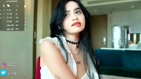 Snapshot of yuna_leen chatting on 06-19-26, 06:40 yuna_leen online show from 06-19-26, 06:40