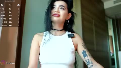 Snapshot of yuna_leen chatting on 07-15-26, 09:47 yuna_leen online show from 07-15-26, 09:47