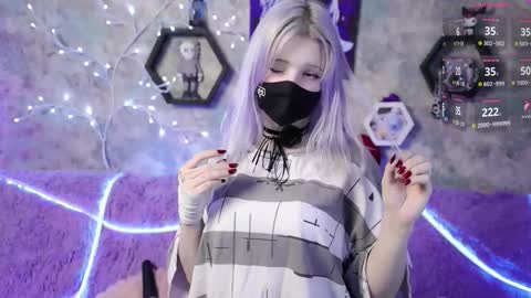 Snapshot of yunakisss chatting on 03-23-26, 09:19 Yuna online show from 03-23-26, 09:19