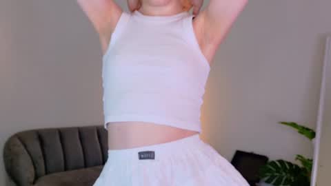 Snapshot of yunalim chatting on 07-27-26, 01:40 YUNA online show from 07-27-26, 01:40