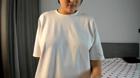 Snapshot of yunamini chatting on 11-17-25, 07:19 Yuna online show from 11-17-25, 07:19