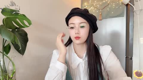 YunEr online show from 02-19-25, 06:00