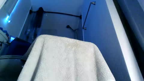 yung3587 online show from 12-12-24, 12:05