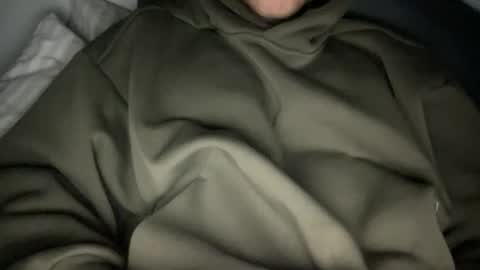 Snapshot of yungbull06 chatting on 01-12-26, 03:34 Yung Bull online show from 01-12-26, 03:34