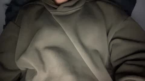 Snapshot of yungbull06 chatting on 05-28-26, 02:31 Yung Bull online show from 05-28-26, 02:31