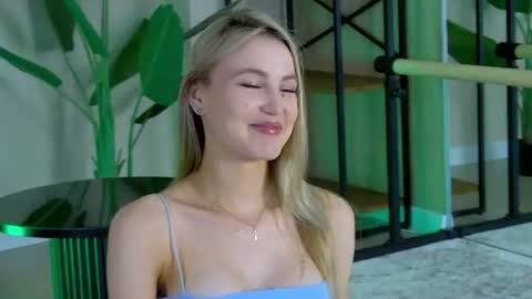 Tessa online show from 07-24-26, 06:39