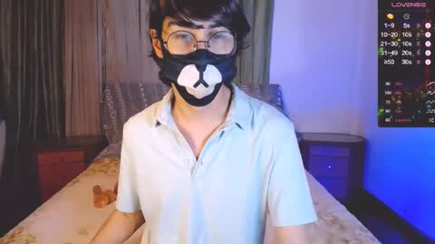 Snapshot of yuniorb chatting on 12-05-24, 03:37 the puppy boy online show from 12-05-24, 03:37