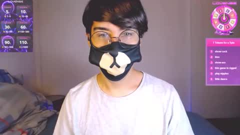 Snapshot of yuniorb chatting on 10-20-25, 03:40 the puppy boy online show from 10-20-25, 03:40