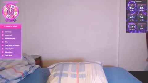 Snapshot of yuniorb chatting on 11-22-25, 03:49 the puppy boy online show from 11-22-25, 03:49