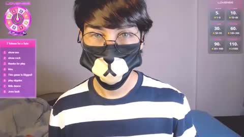 Snapshot of yuniorb chatting on 12-04-25, 03:38 the puppy boy online show from 12-04-25, 03:38