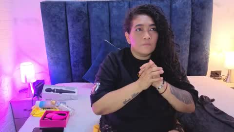 yunkeyc online show from 11-16-25, 08:25