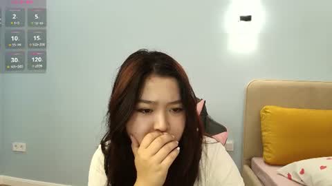 yunlihn_ online show from 07-08-26, 03:11