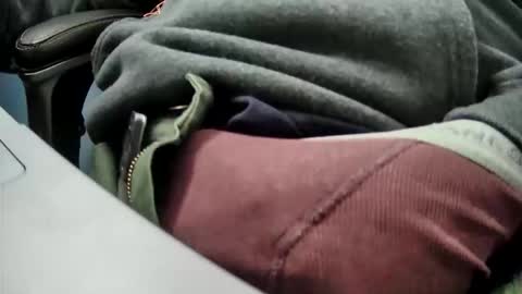 Snapshot of yuppers1234 chatting on 12-18-25, 07:20 yuppers1234 online show from 12-18-25, 07:20