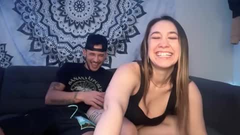 yurdreams_22 online show from 01-10-26, 04:42