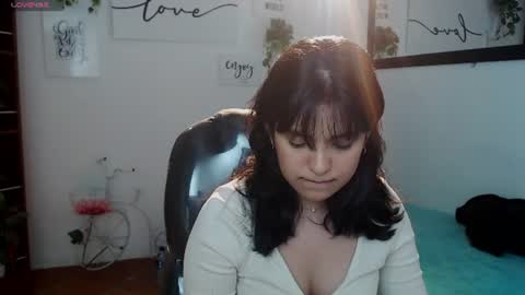 Y U R I online show from 07-17-26, 12:12