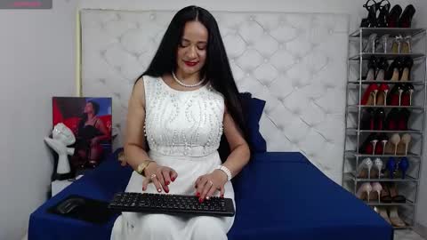    2  online show from 11-11-25, 03:17