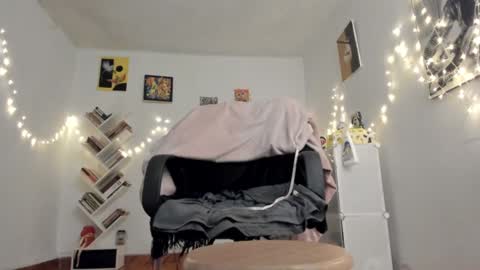 paola online show from 12-10-24, 01:11