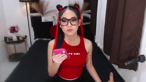 Snapshot of yvannasilva18 chatting on 12-18-24, 02:38 jai online show from 12-18-24, 02:38