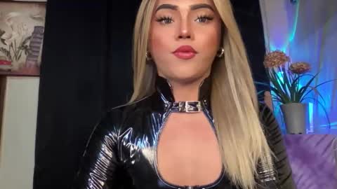 Miss Cali online show from 10-22-25, 06:29