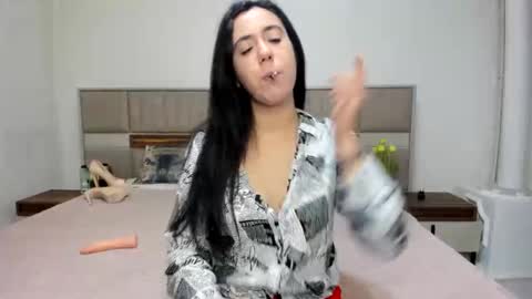 yvonnebabe online show from 01-06-25, 06:25