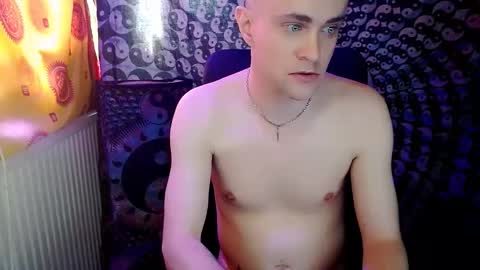 Snapshot of yyscript chatting on 03-09-25, 01:37   online show from 03-09-25, 01:37