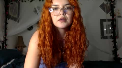 Snapshot of yyuckyy chatting on 01-08-26, 01:19 Yucky online show from 01-08-26, 01:19