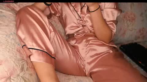 yzza_suave online show from 11-11-25, 09:59