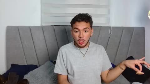 Zack  online show from 10-28-25, 03:43