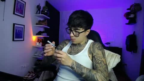 Snapshot of zac_muller1 chatting on 05-16-26, 05:26 zac_muller1 online show from 05-16-26, 05:26