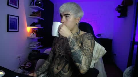 Snapshot of zac_muller1 chatting on 05-28-26, 02:31 zac_muller1 online show from 05-28-26, 02:31
