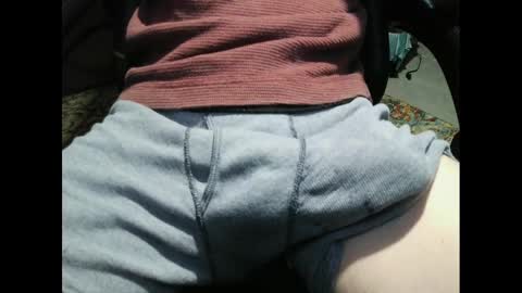 zach52590 online show from 10-27-25, 08:02