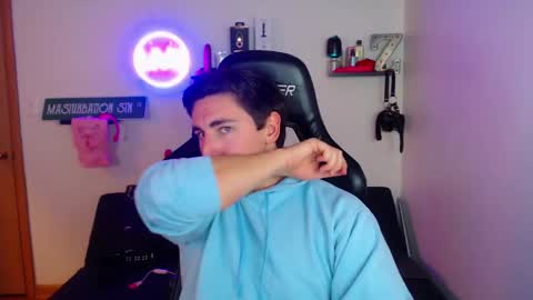 Zach Rhyder online show from 12-03-24, 02:14