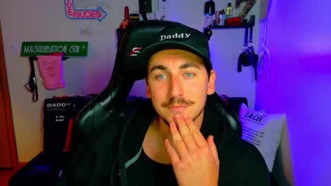 Zach Rhyder online show from 10-20-25, 01:50