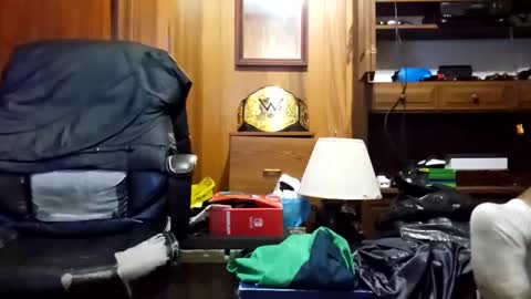 Snapshot of zack_attack35 chatting on 11-01-25, 04:25 Zack online show from 11-01-25, 04:25