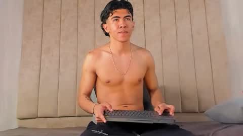 Snapshot of zack_conor chatting on 01-07-25, 03:54 zack conor online show from 01-07-25, 03:54