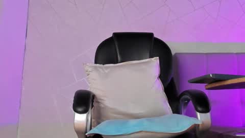 Snapshot of zack_conor chatting on 11-27-25, 05:04 zack conor online show from 11-27-25, 05:04