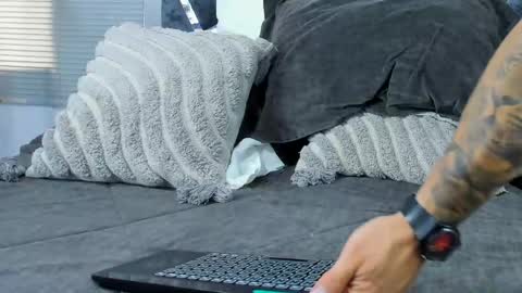 Richard online show from 04-13-26, 04:23