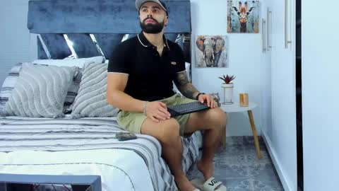 Snapshot of zack_froone chatting on 05-06-26, 12:21 Richard online show from 05-06-26, 12:21