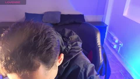 Snapshot of zack_isback chatting on 04-17-26, 08:23 zack_isback online show from 04-17-26, 08:23