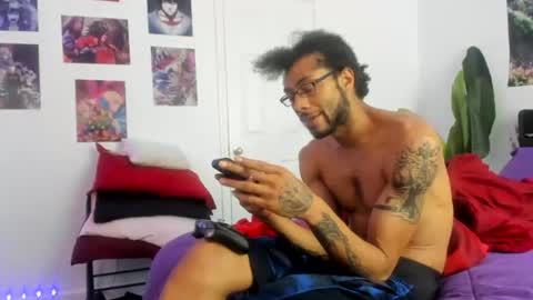 Snapshot of zack_piphermax chatting on 06-21-26, 01:24 Zack Pipher online show from 06-21-26, 01:24