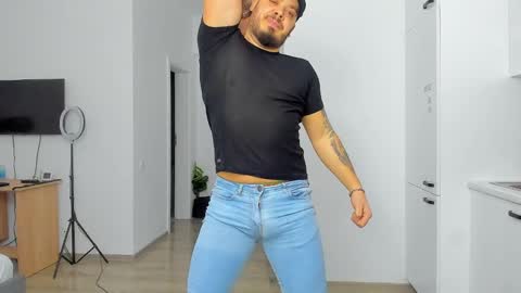 Zack online show from 03-03-25, 01:21