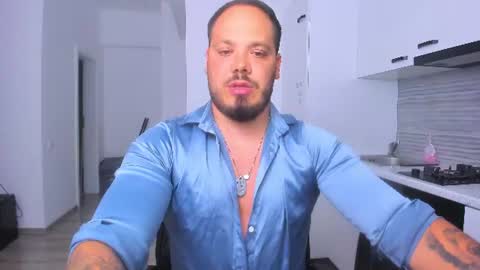 Snapshot of zackconnorsx chatting on 06-27-26, 10:15 Zack online show from 06-27-26, 10:15