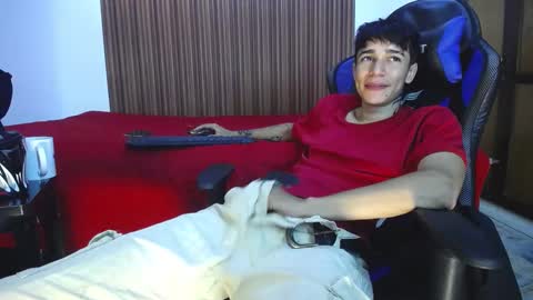 Snapshot of zacktk7 chatting on 12-14-24, 05:58 zack online show from 12-14-24, 05:58