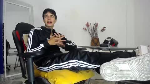 Snapshot of zacktk7 chatting on 01-22-25, 07:56 zack online show from 01-22-25, 07:56